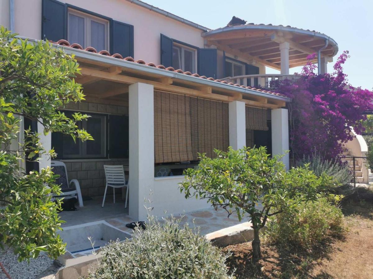 Apartment Miljenko Tomic 斯普利特卡 外观 照片